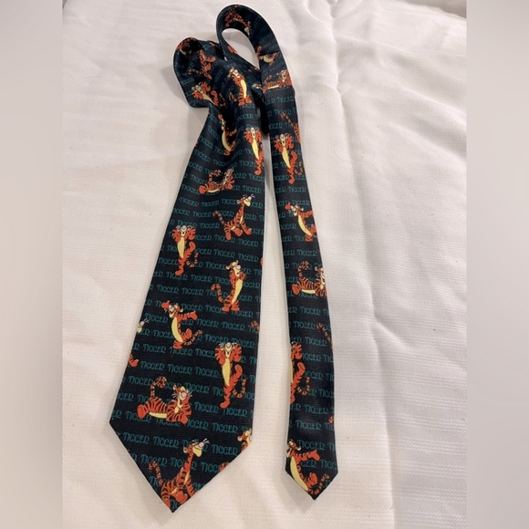 WINNIE THE POOH vintage “Tigger” tie in navy - Picture 1 of 2